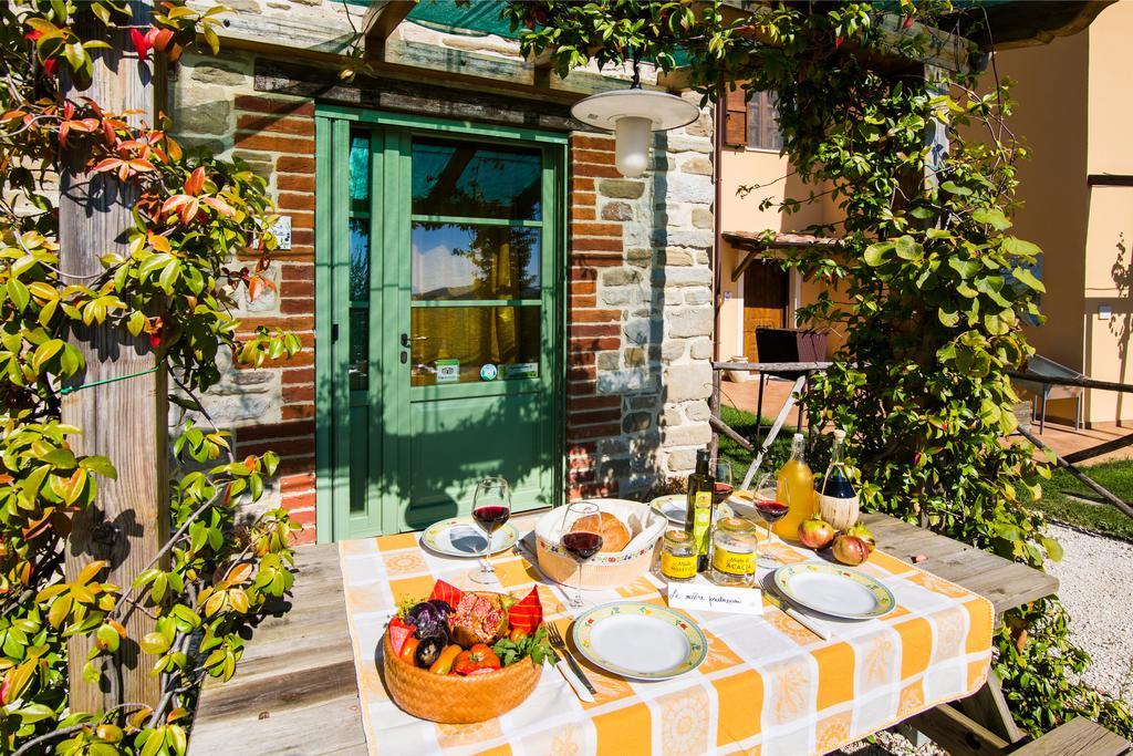 Agriturismo La Coccinella Valfabbrica ภายนอก รูปภาพ