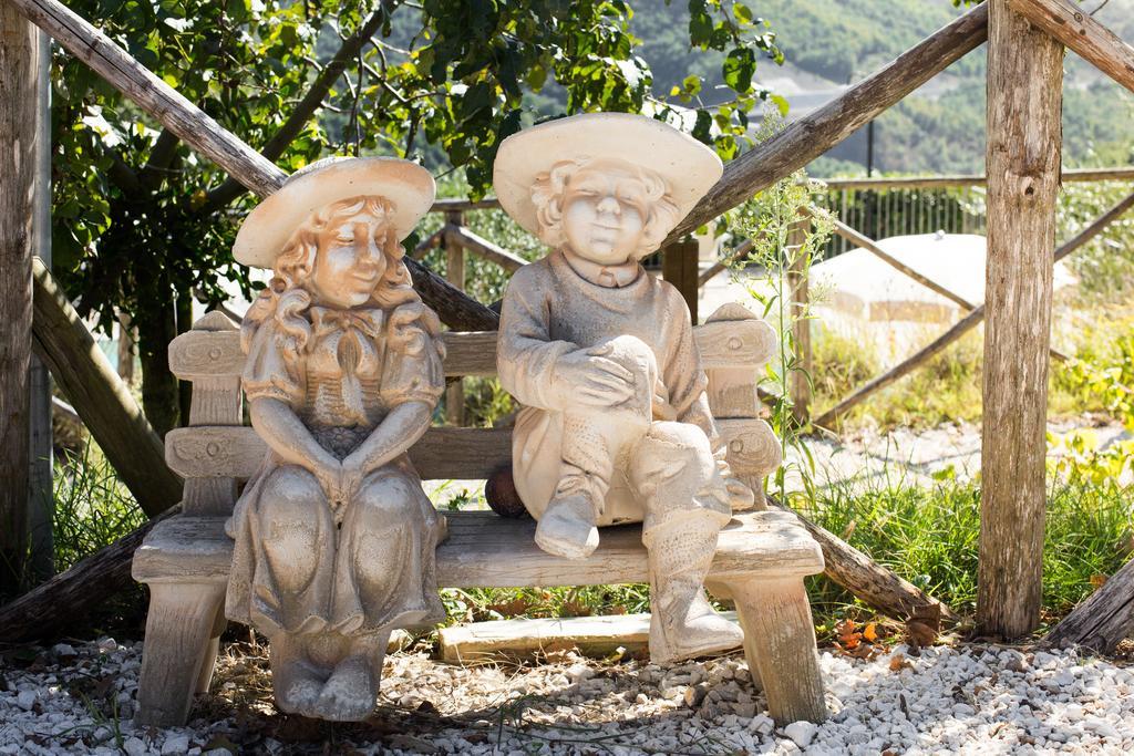Agriturismo La Coccinella Valfabbrica ภายนอก รูปภาพ