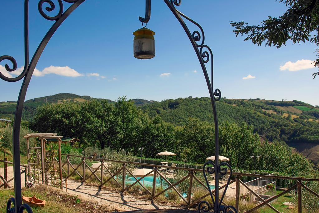 Agriturismo La Coccinella Valfabbrica ภายนอก รูปภาพ