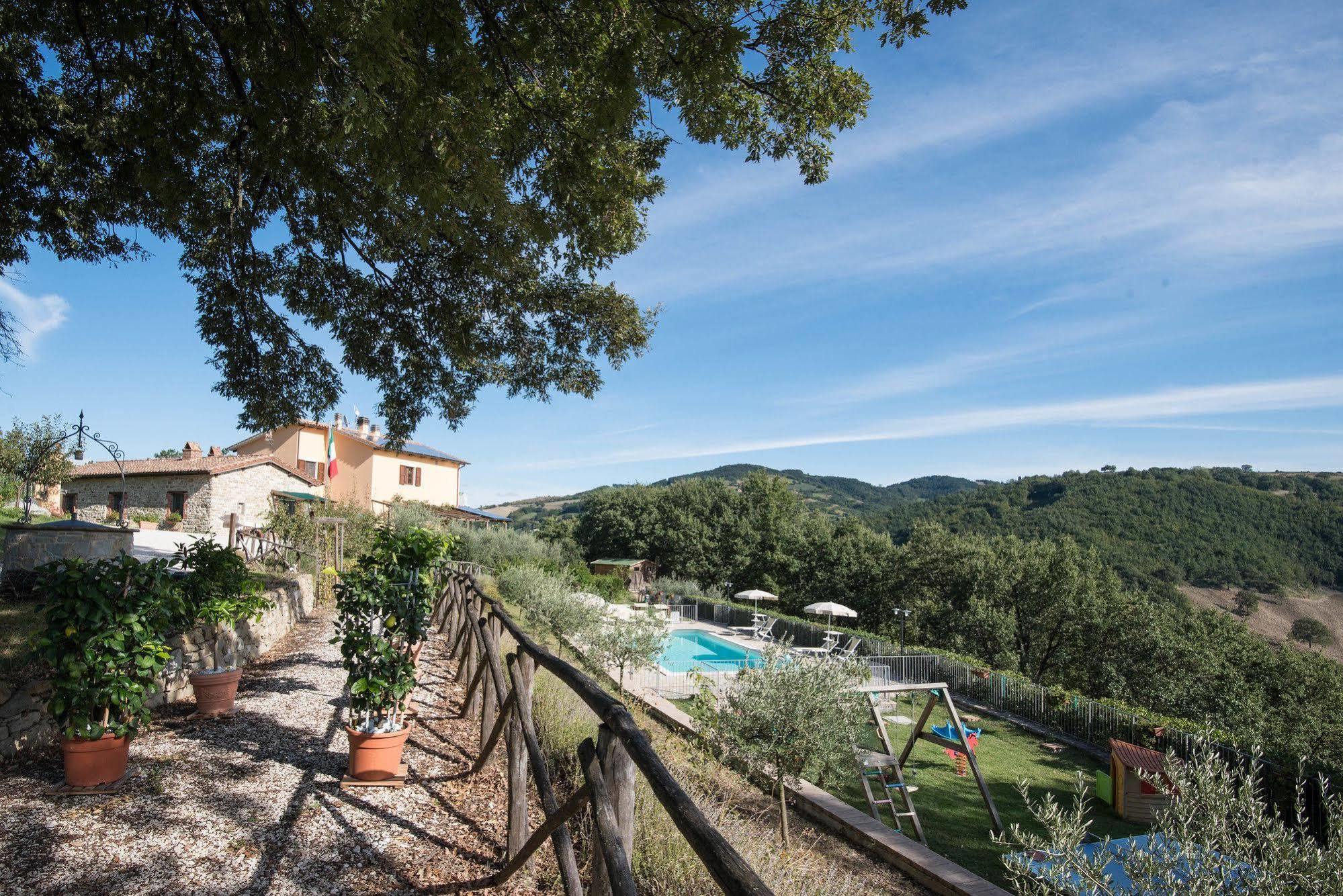 Agriturismo La Coccinella Valfabbrica ภายนอก รูปภาพ