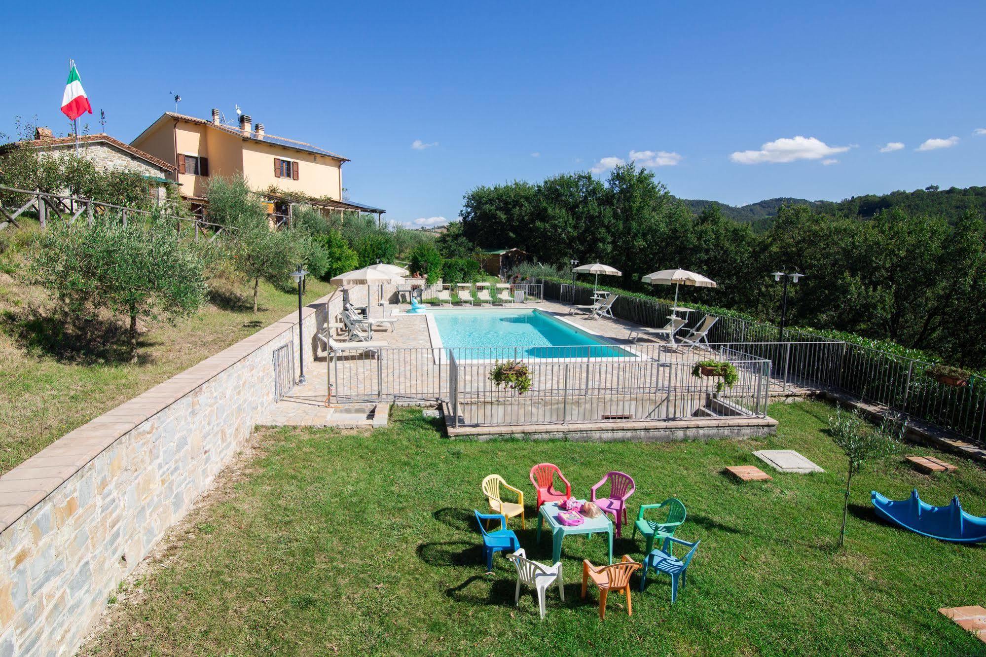 Agriturismo La Coccinella Valfabbrica ภายนอก รูปภาพ